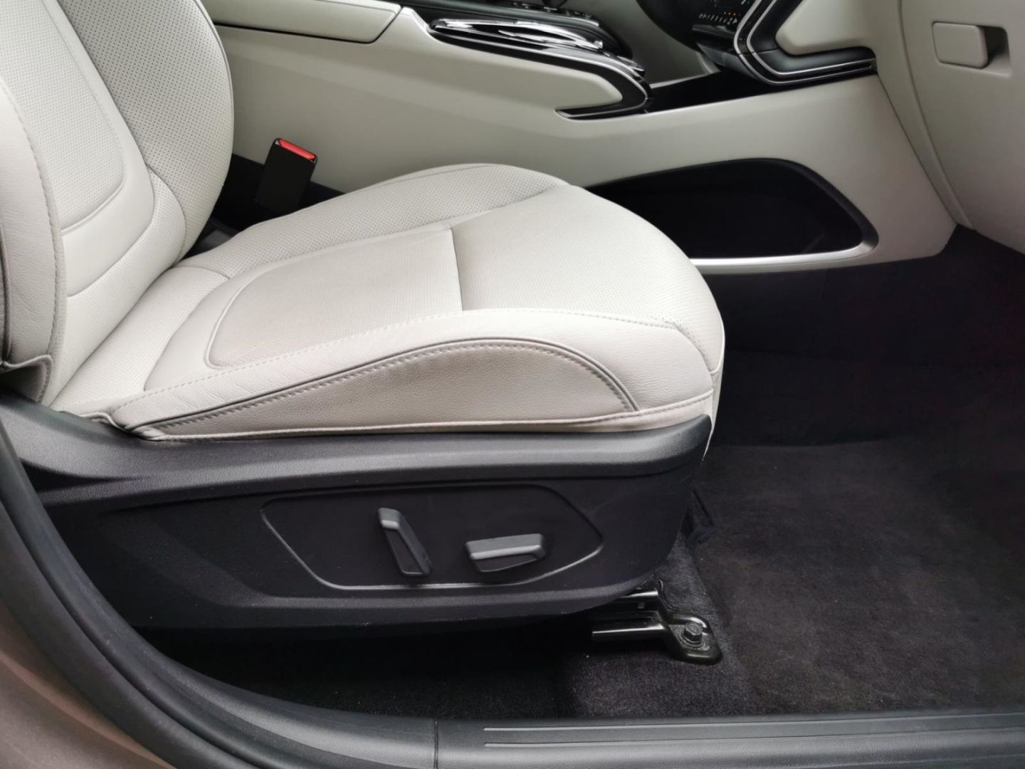 Fahrzeugabbildung Hyundai Tucson Prime Plug-In Hybrid 4WD AHK-abnehmbar Na