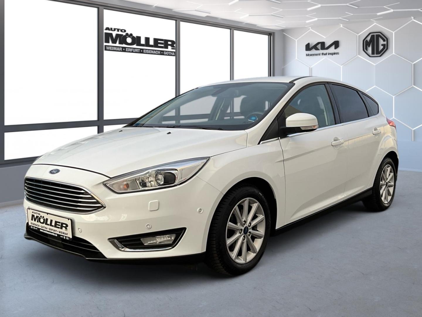 Ford Focus Titanium Navi Leder Bi-Xenon Kurvenlicht A