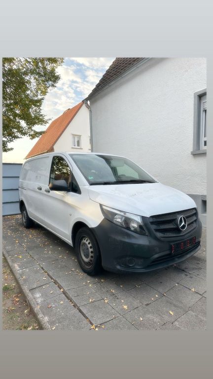 Image of Mercedes-Benz Vito