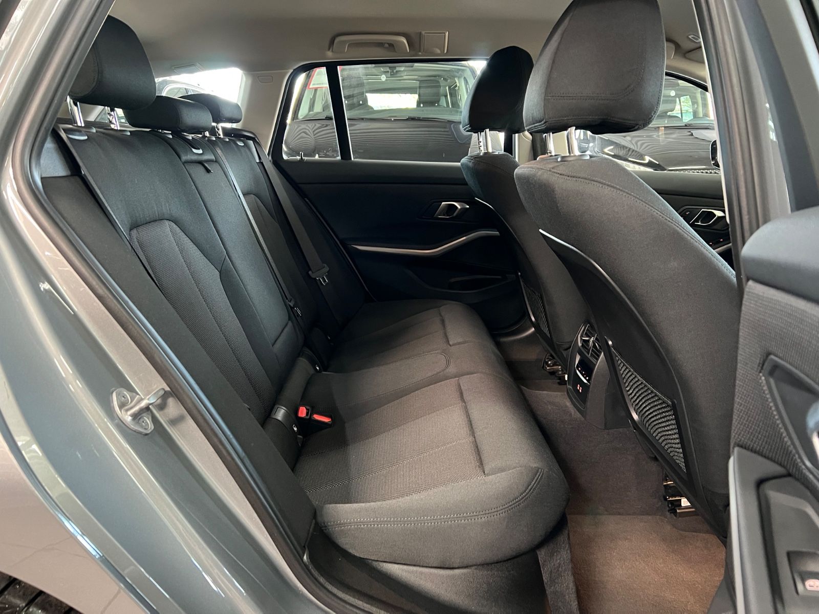 BMW 318 d Touring Driving Assistant+Curved+FACE foto 20