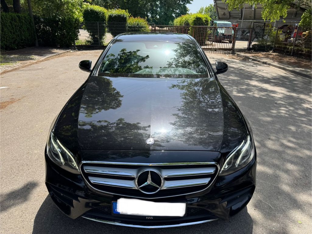 Image of Mercedes-Benz E 350