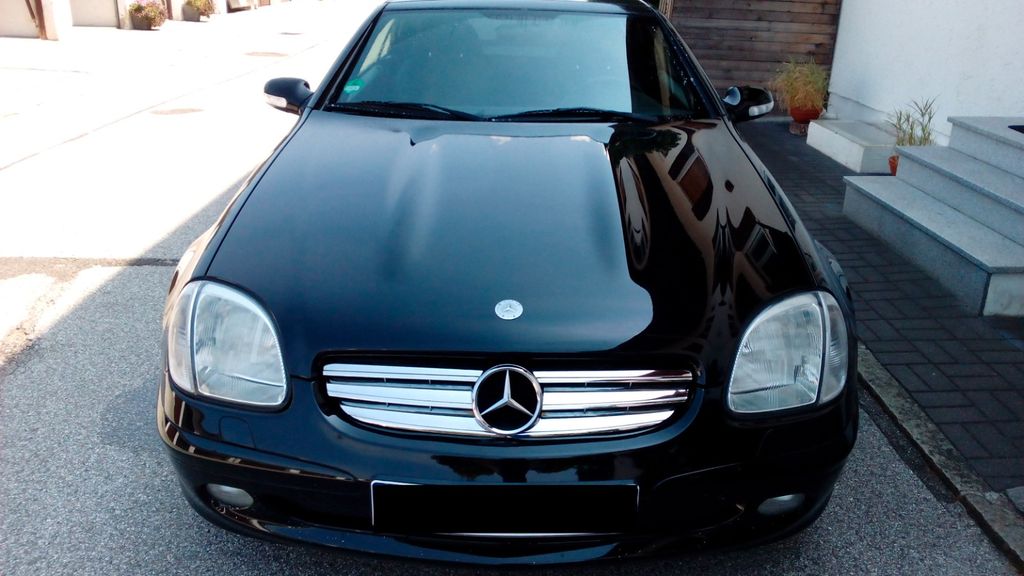 Mercedes-Benz SLK 230