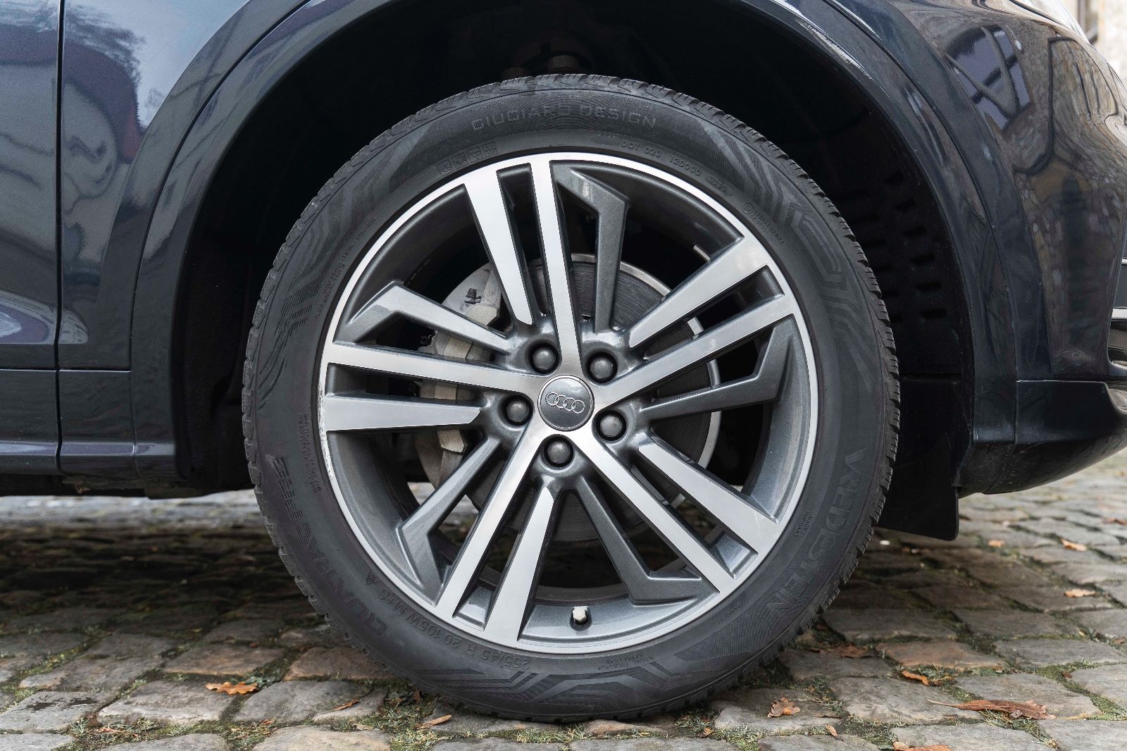 Fahrzeugabbildung Audi Q5 2.0 TFSI QUATTRO S-LINE 360° B&O TOTW SHZ PDC