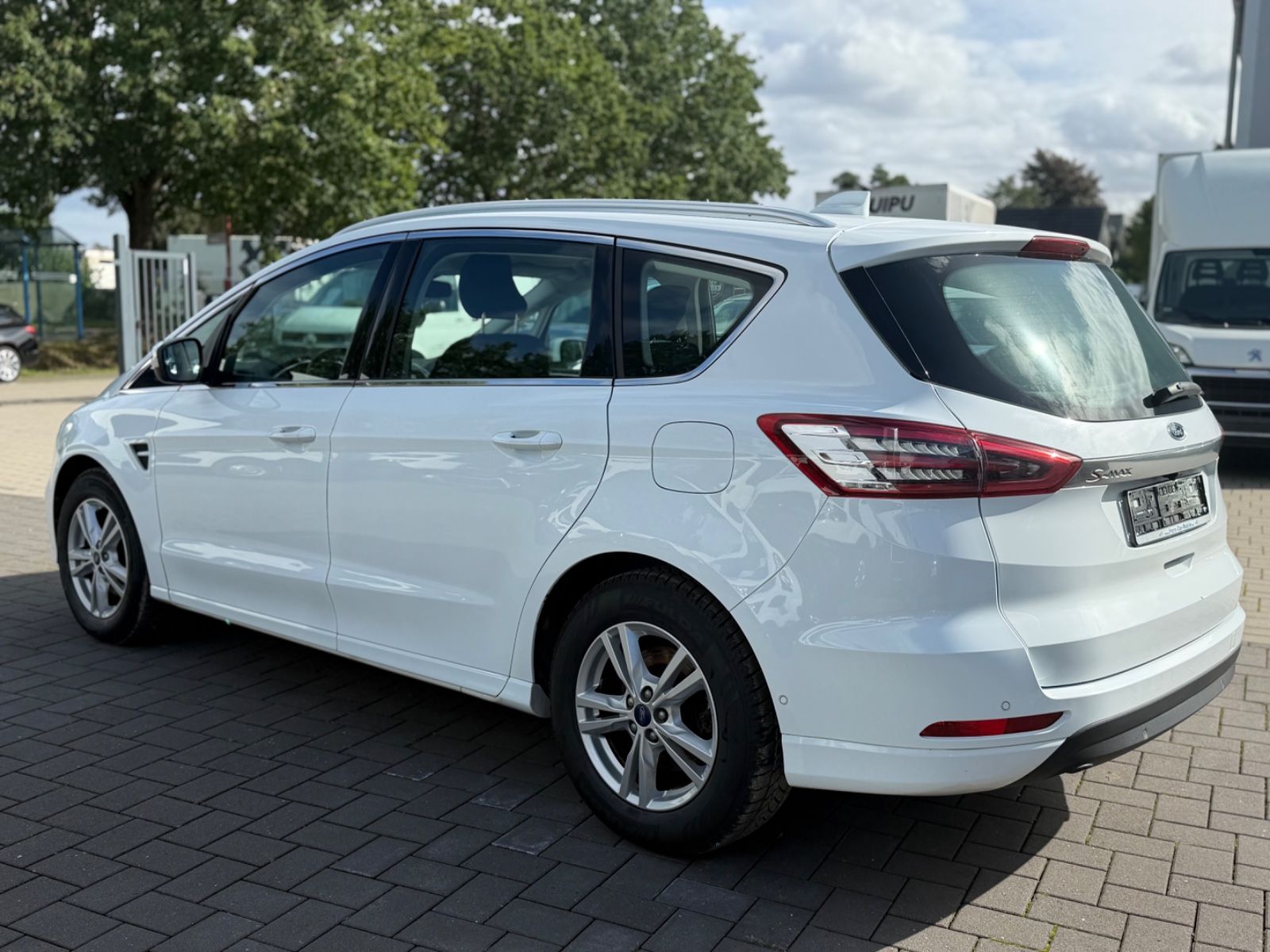 Ford S-Max Hybrid Titanium/Kamera/Standheizung/Spur imagem 3