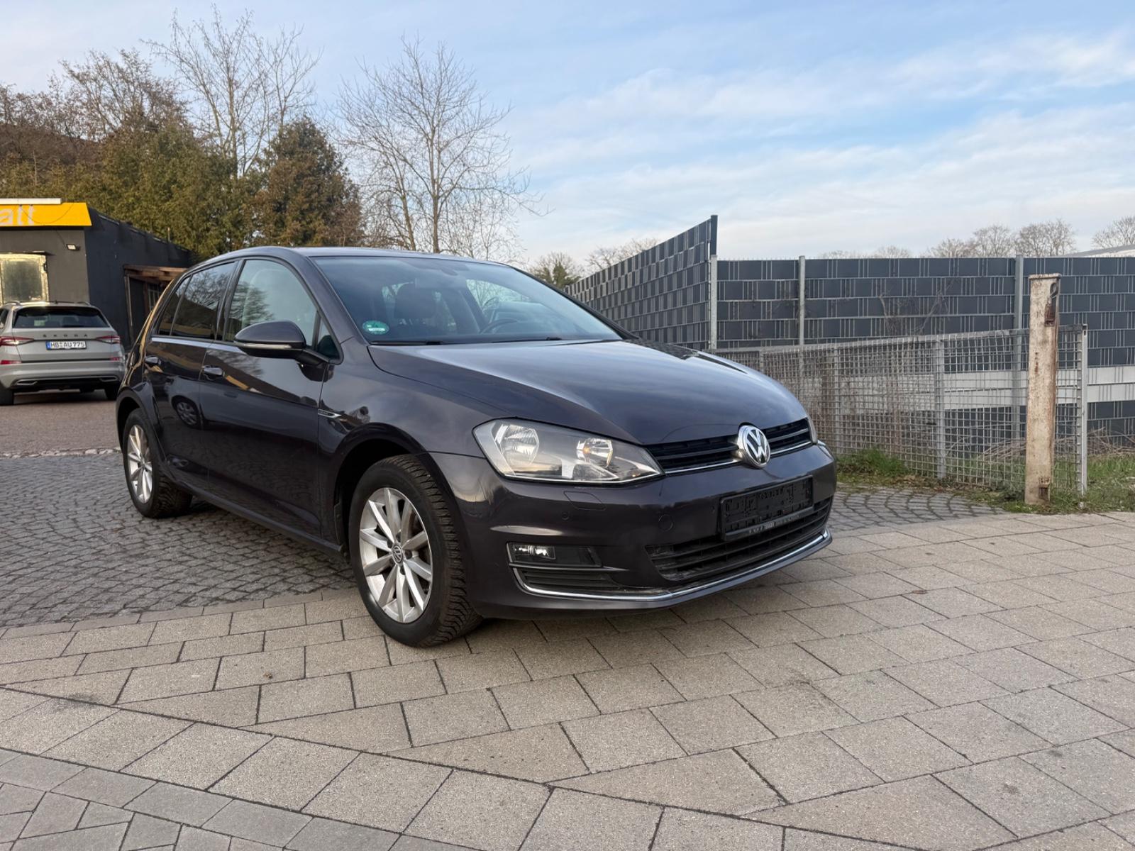 Volkswagen Golf VII Lim. Lounge BMT