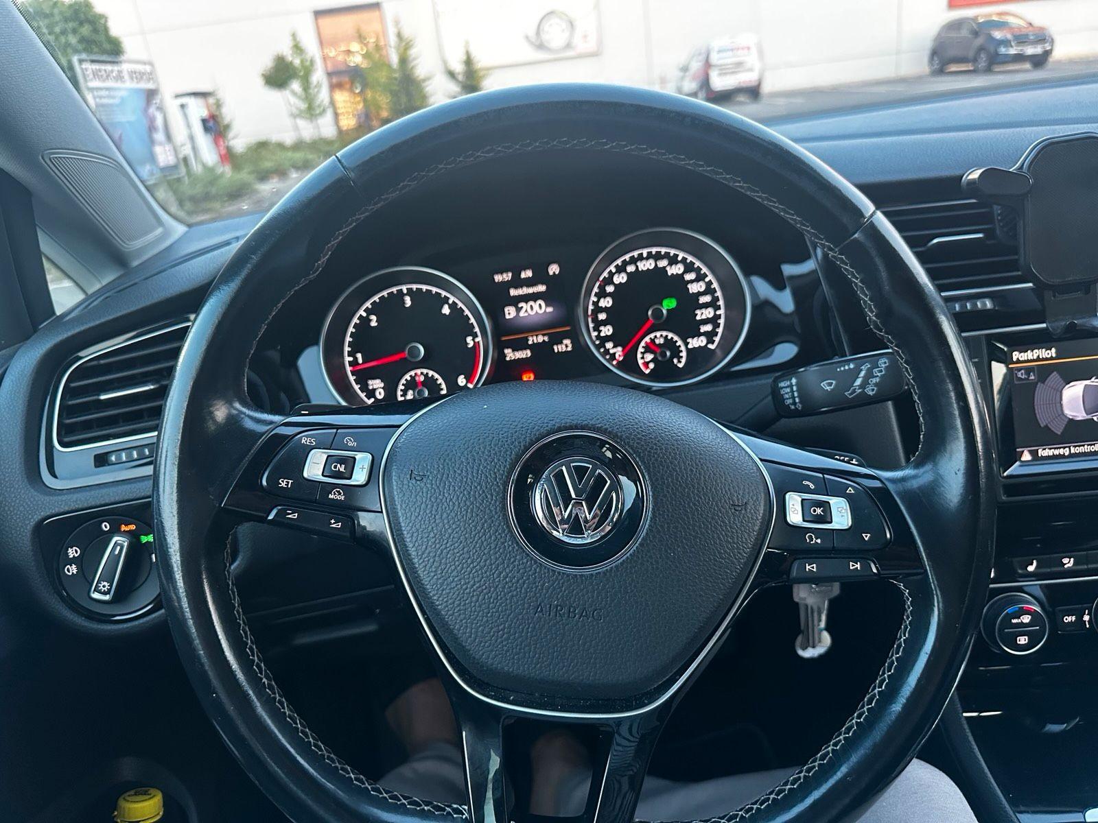 Volkswagen Golf 2014 — photo 9