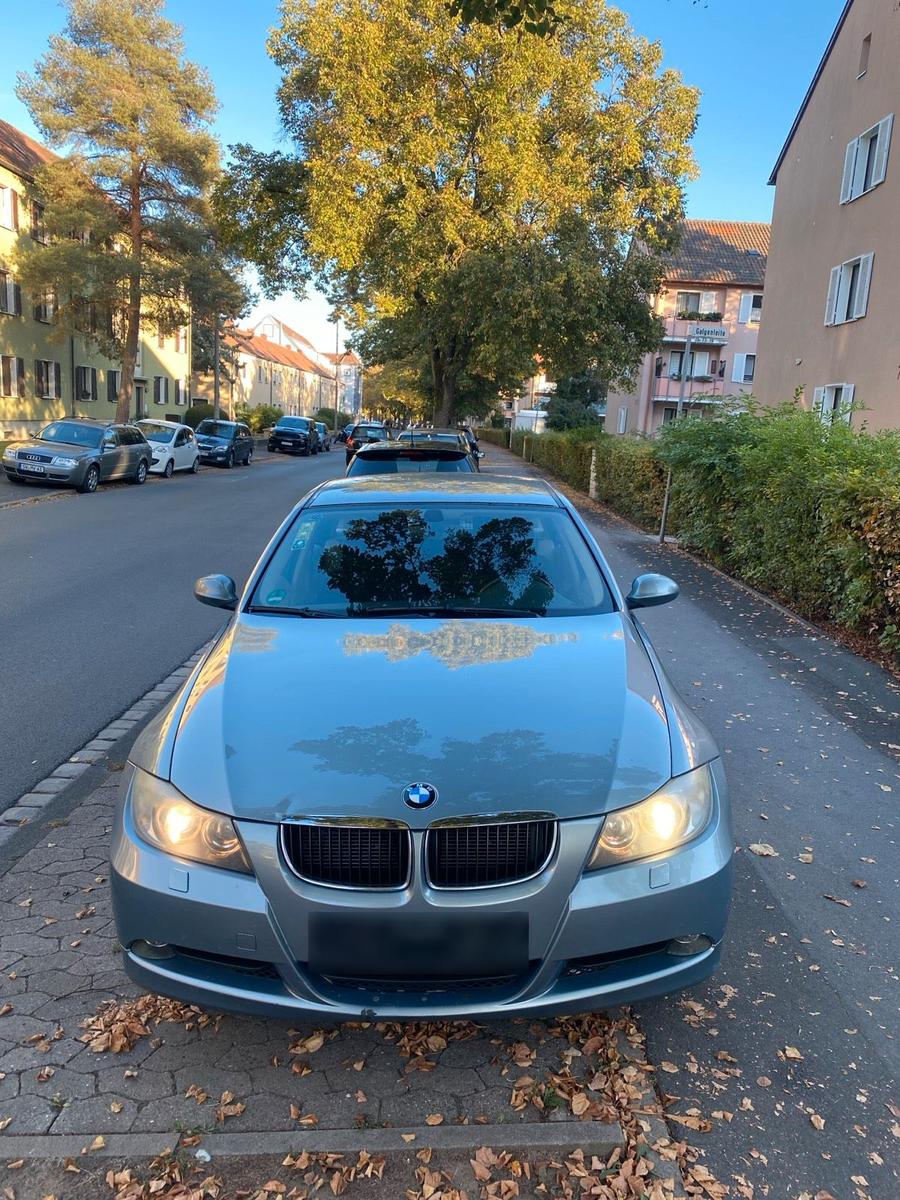BMW 320