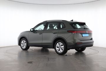 Volkswagen Tiguan - 4