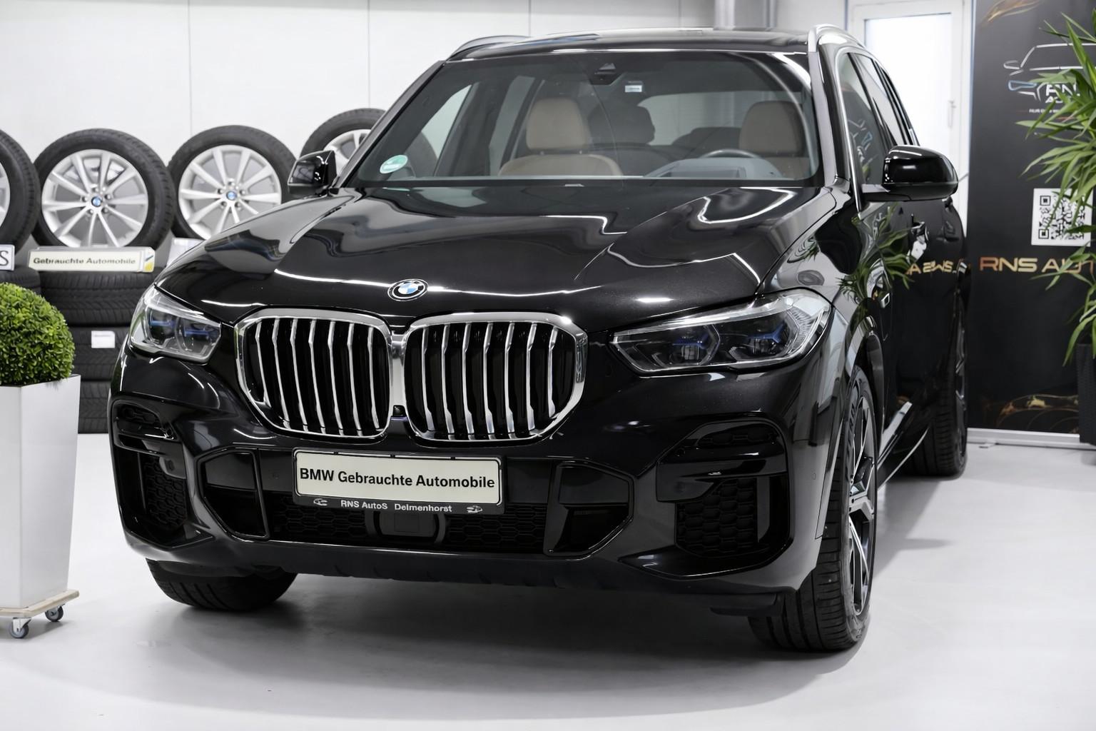 BMW X5 xDrive45e,Panorama.HUD,Luftfed.Laser,Komfort