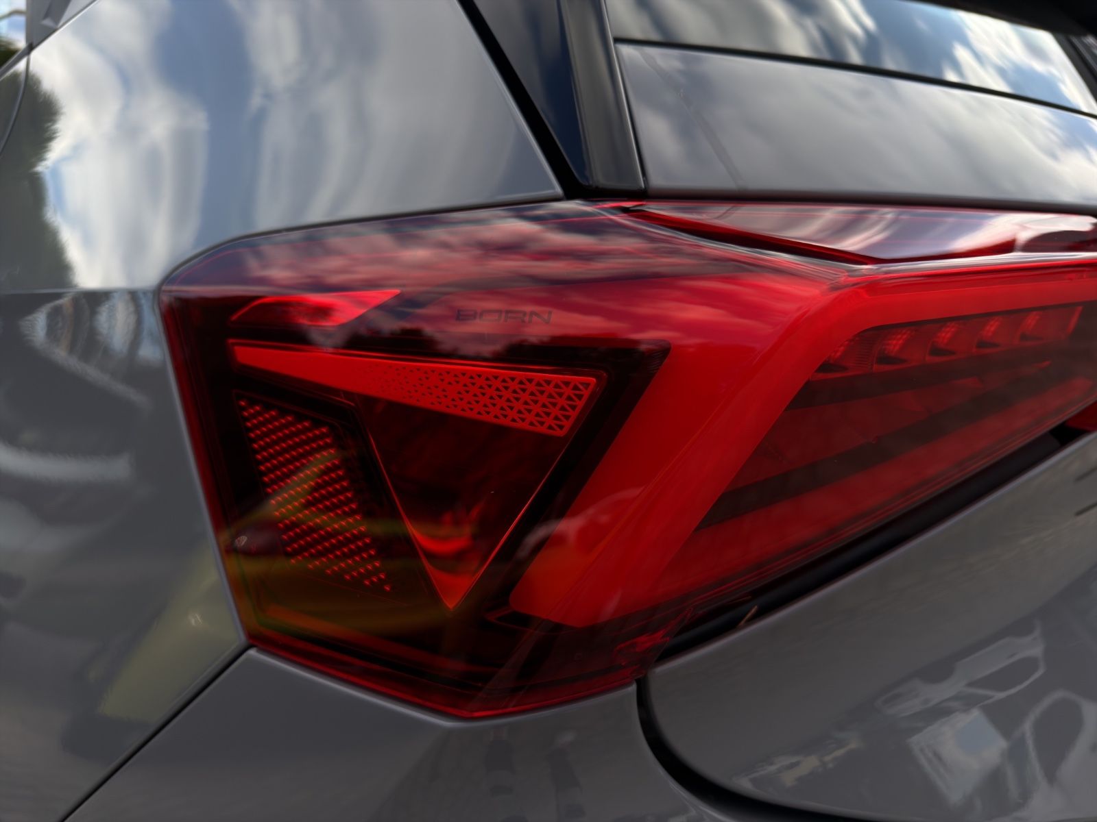 Fahrzeugabbildung CUPRA Born/Apple/PDC/Sportsitze/Ambiente/LED/Navi