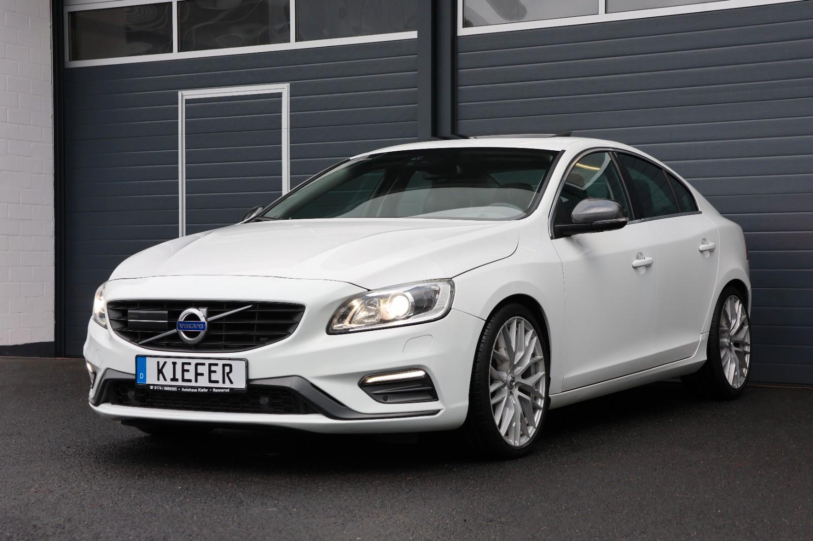 VOLVO S60 3.0L T6 AWD R-DESIGN / ACC / 4XSHZ / LHZ / CAMÉRA / 19 | 347 ch | BVA | PACK SPORT | RÉGLAGE ÉLECTRIQUE DES SIÈGES AVEC FONCTION MÉMOIRE | TOIT OUVRANT