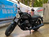 Moto Guzzi V7 III Stone (Night Pack) - Offers