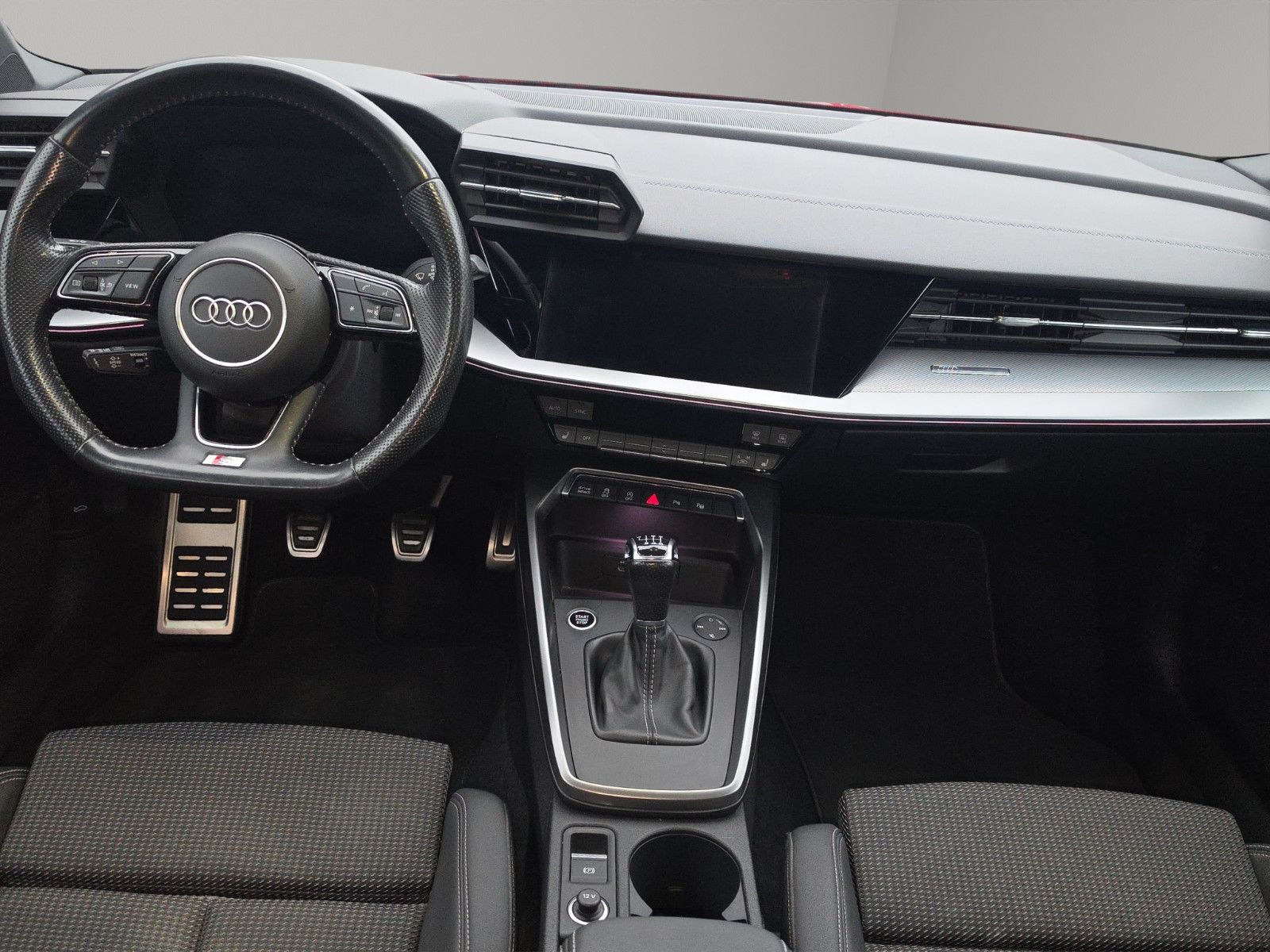 Fahrzeugabbildung Audi A3 Sportback 30 TDI S line LED AHK Kamera