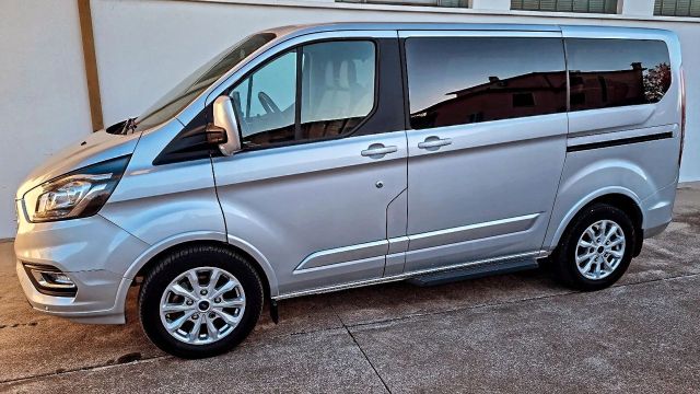 Ford Tourneo Custom 2.0 TDCi 130CV PC Titanium 9