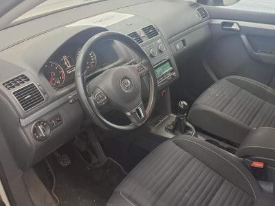 Fahrzeugabbildung Volkswagen Touran Cup 1.2 TSI 7-Sitzer Bi-Xenon GRA SHZ PDC