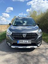 Dacia Dokker TCe 115 Stepway Celebration Stepway C... - Dacia Unfallwagen