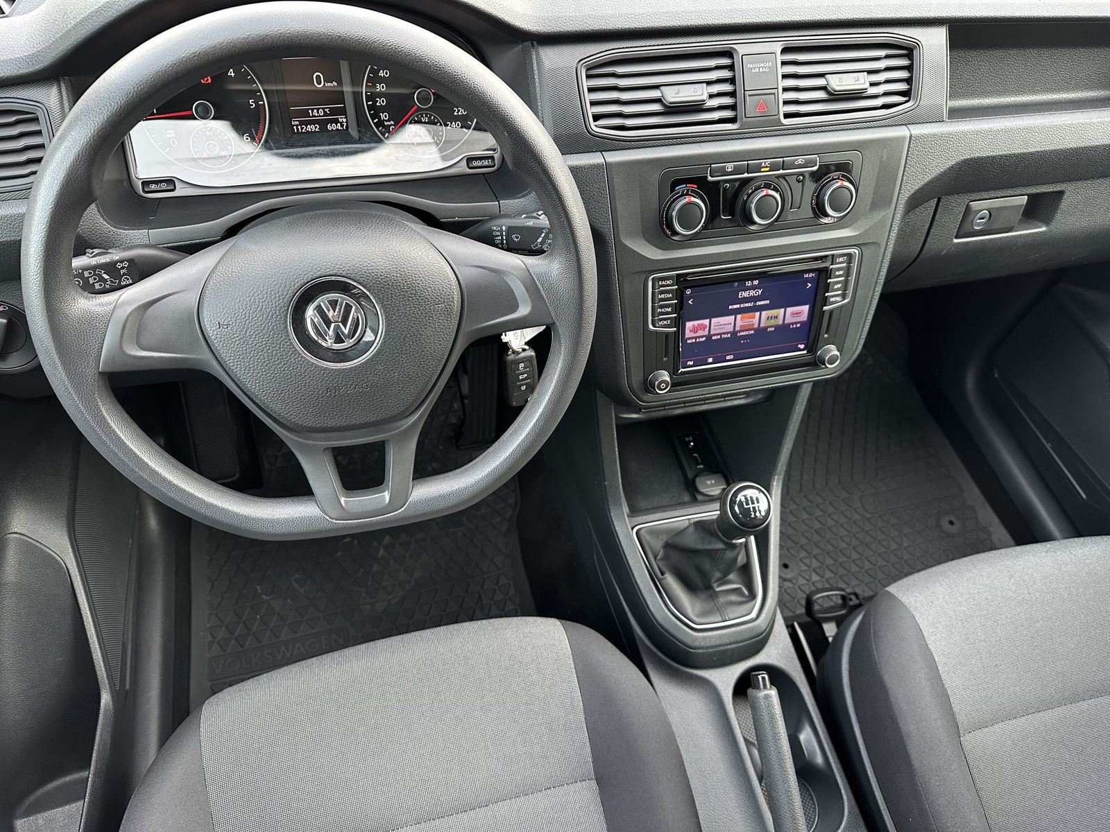 Fahrzeugabbildung Volkswagen Caddy 2.0 TDI Maxi 5-Sitzer NAV+AHK+BT+KLIMA+1HD