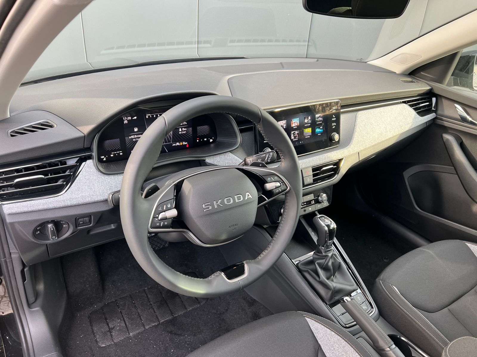 Fahrzeugabbildung SKODA Scala Selection 1.0 TSI DSG *AHK, LED, ACC, Kame
