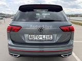 Volkswagen Tiguan Allspace 2.0 TDI DSG*4M*R LINE*7-STZE*360 - Volkswagen Tiguan Allspace mit Diesel-Antrieb: Grau