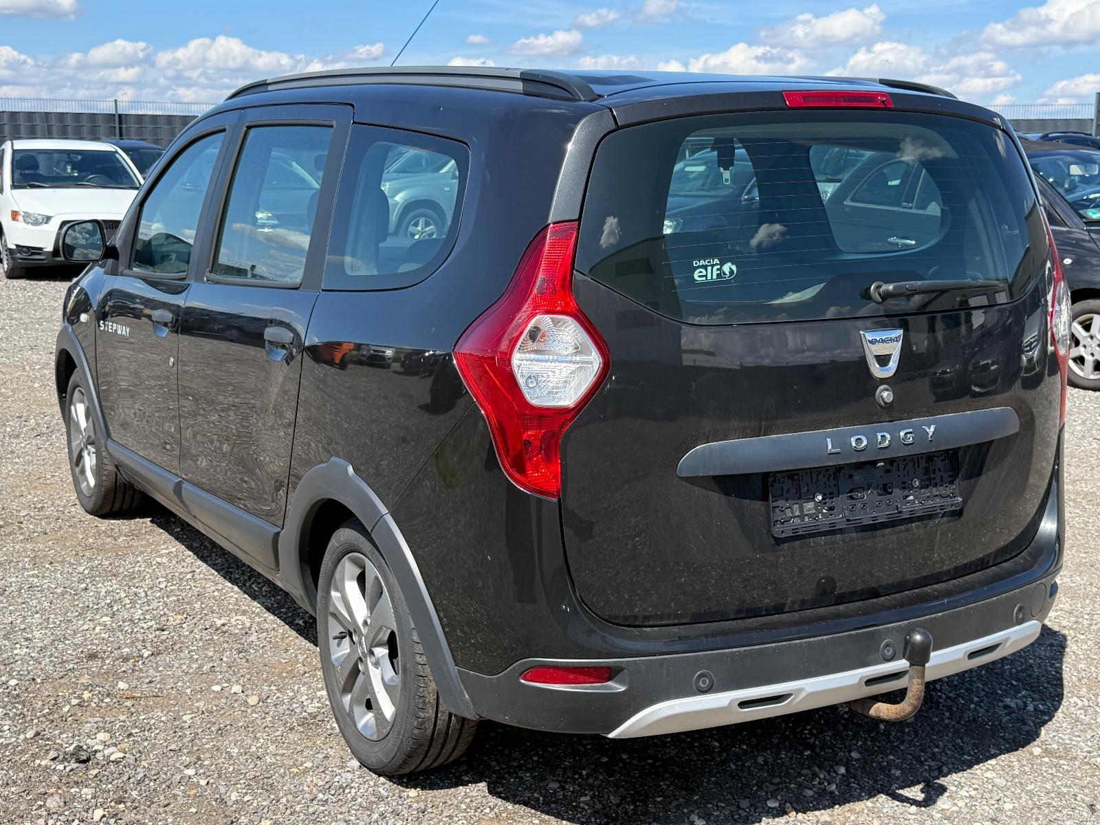 Dacia Lodgy 2015 — engine 1.197 cm³, 116 HP (85kW)