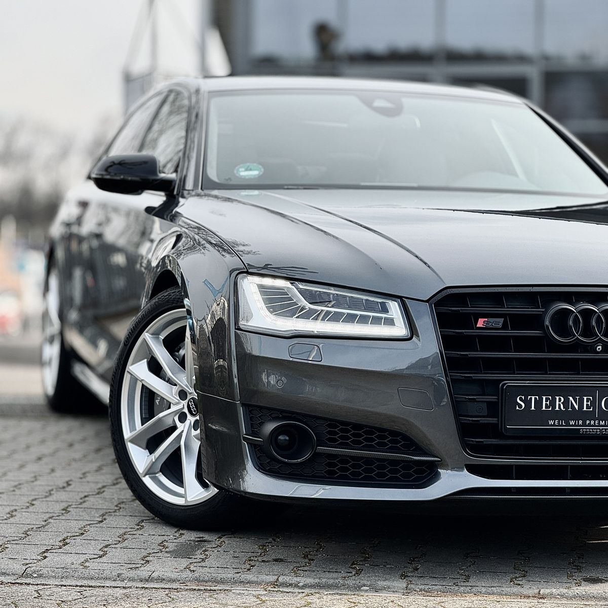AUDI S8 PLUS/4.0QUATRO/MASSAGE/SITZKLIMA Sportp. LED