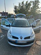Renault Clio - Renault Clio aus 2009 mit Diesel-Antrieb: Kombi