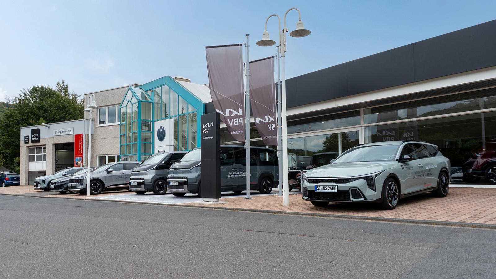 showroom-image-top