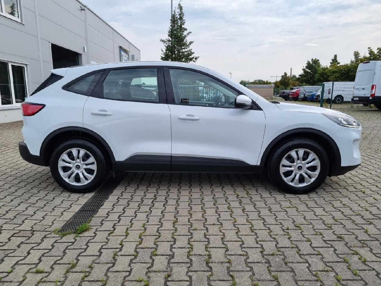 Fahrzeugabbildung Ford Kuga Cool & Connect