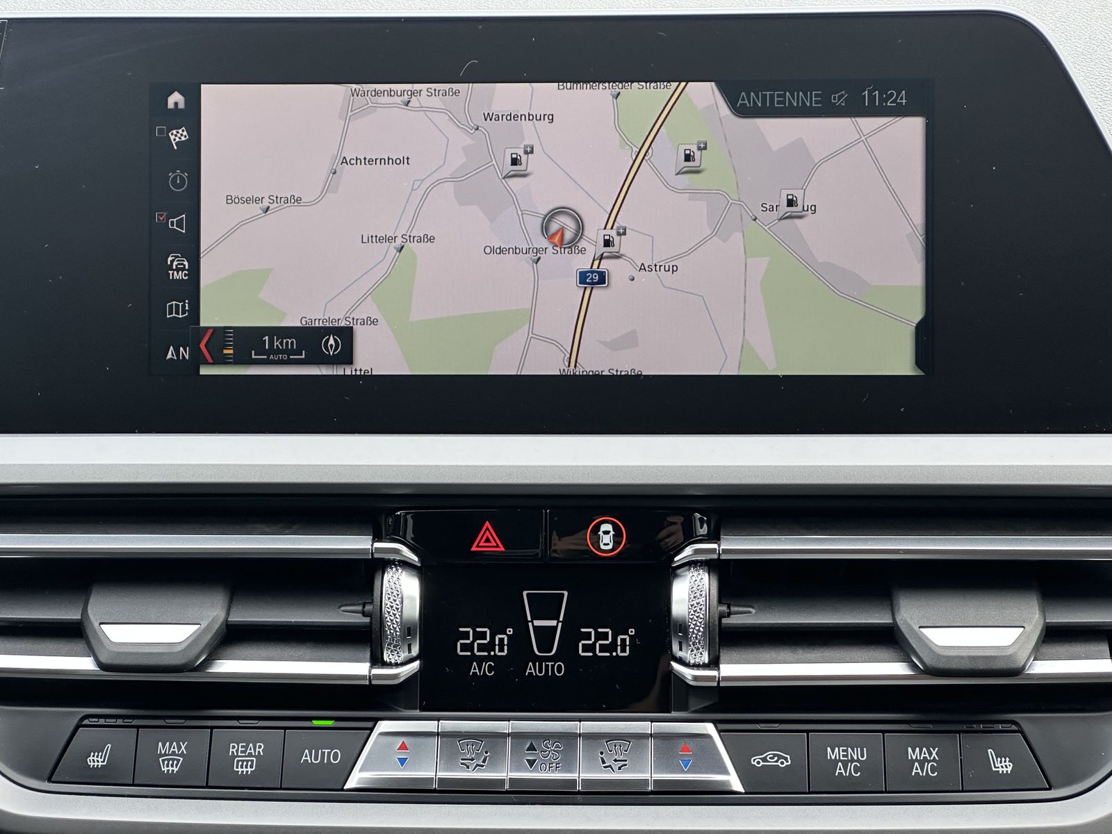 Fahrzeugabbildung BMW 318d Advantage Aut. NAV+LED+SHZ+PDC+TEMPOMAT+2Hd