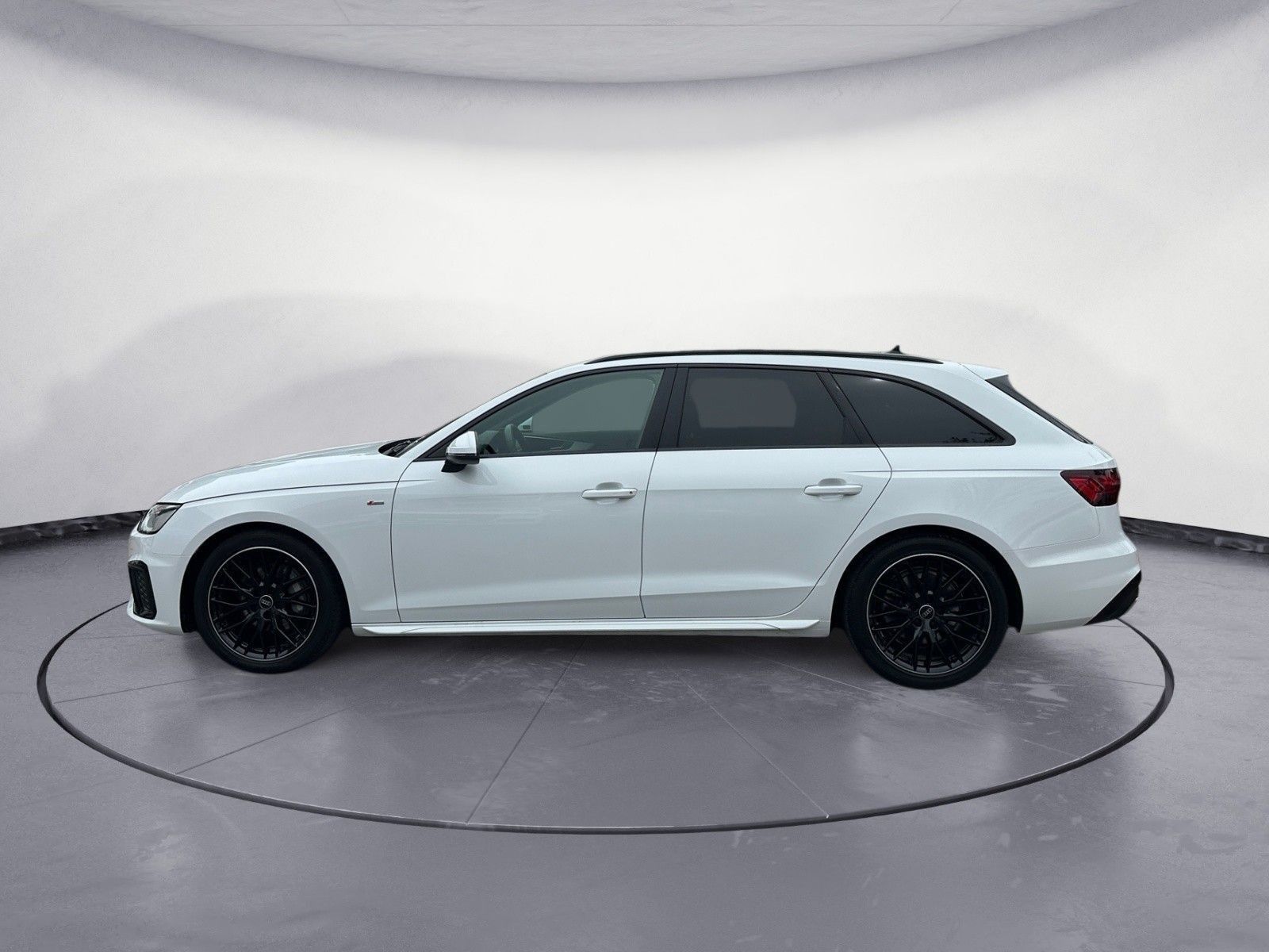 Audi A4 Avant 40 TDI S-line Matrix/A 40 TDI S-line Ma imagem 3