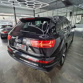 Audi Q7 - 9