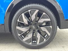 Fahrzeugabbildung Rafale 200 E-Tech Full Hybrid Esprit Alpine