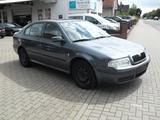 Skoda Octavia 1.6 - NUR FÜR EXPORT ODER GEWERBE !!!!!! - gebrauchte Skoda Octavia aus dem Jahr 2004