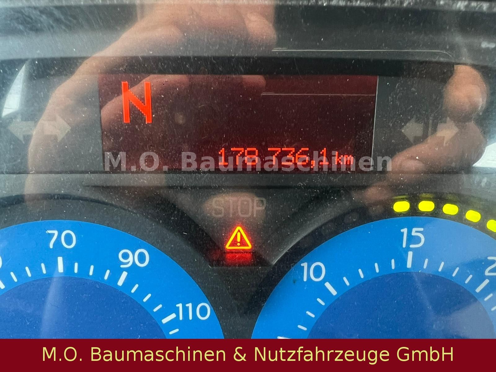 Fahrzeugabbildung Renault Midlum 220 DCI / Doka / Lohr S9 /