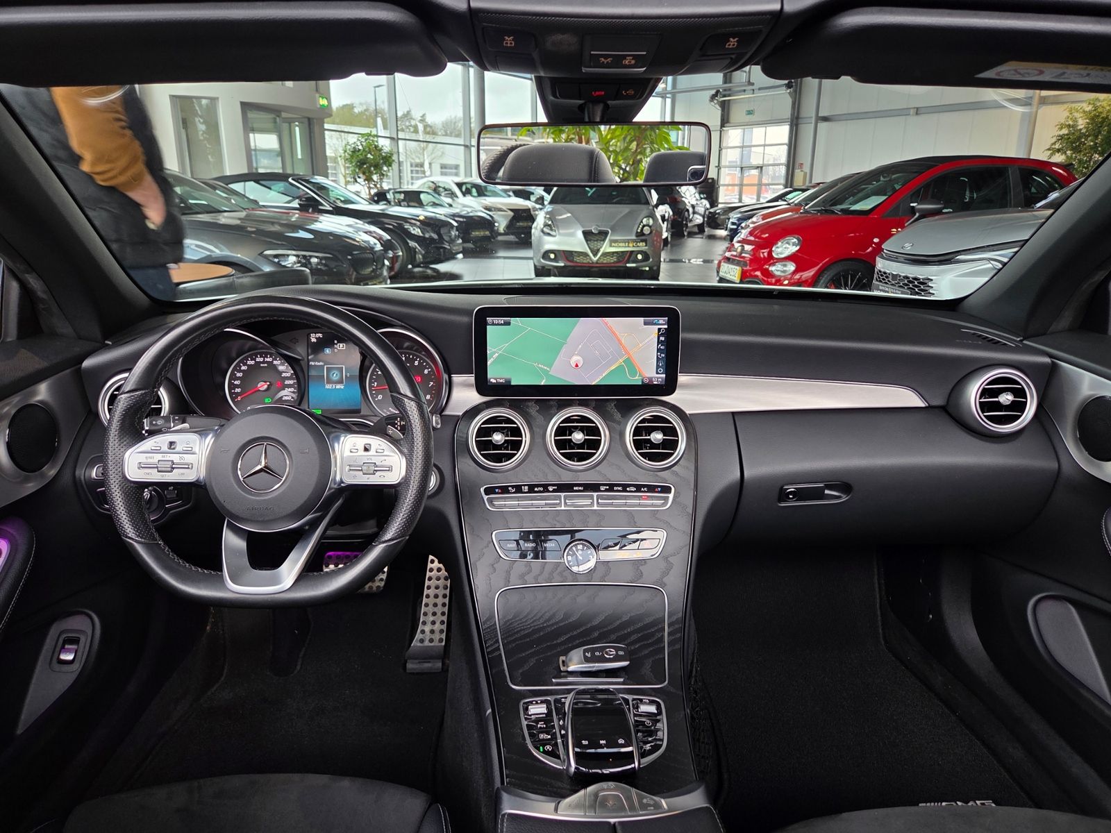 Fahrzeugabbildung Mercedes-Benz C 200 Cabrio AMG LINE NIGHT LED NAV RFK SHZ