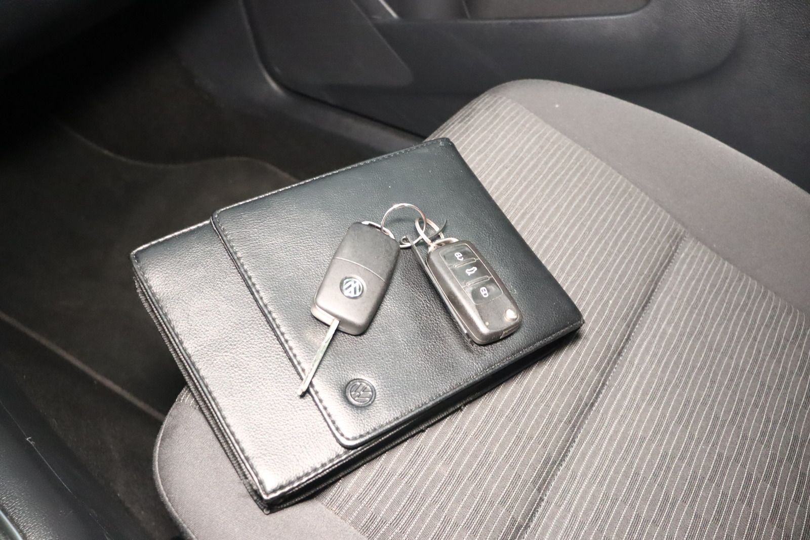 Fahrzeugabbildung Volkswagen Tiguan 1.4 TSI * HU/AU 09.2027