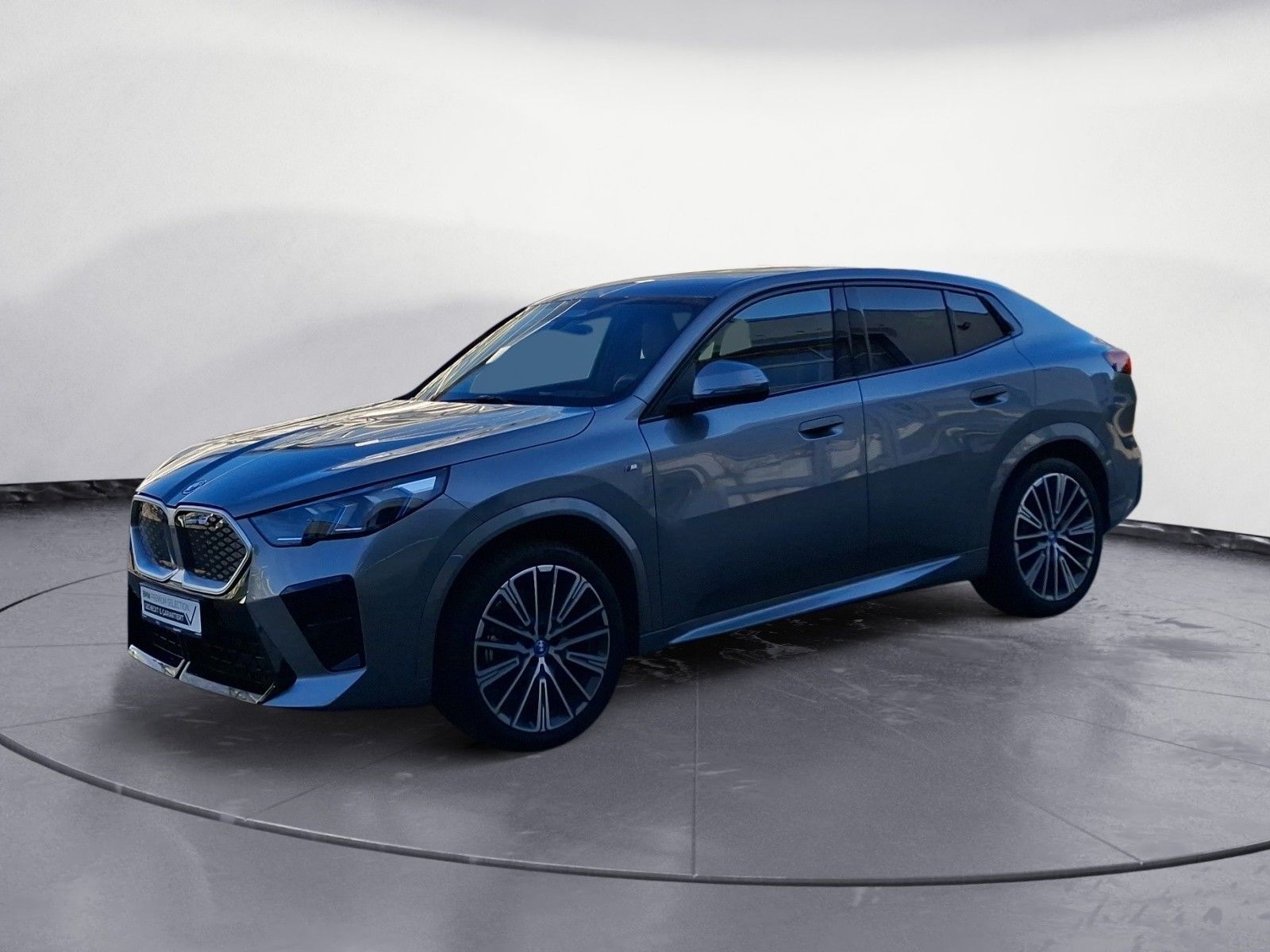 BMW iX2 xDrive30 M Sport iconic Glow Akustikglas 20' foto 2