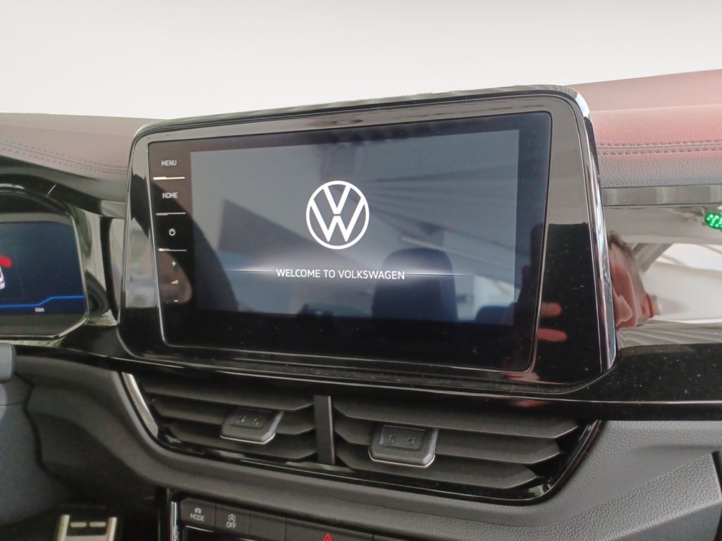 Fahrzeugabbildung Volkswagen T-Roc Cabriolet 1.5 TSI DSG R-Line Edition Karma