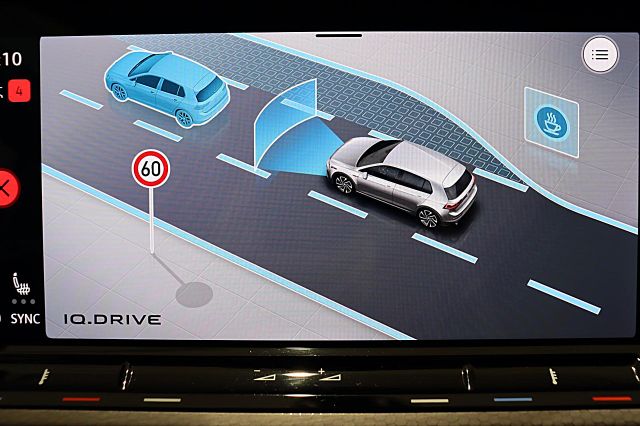 Golf GTI 2.0 TSI DSG NAVI PDC KAMERA SHZ SPORTFW