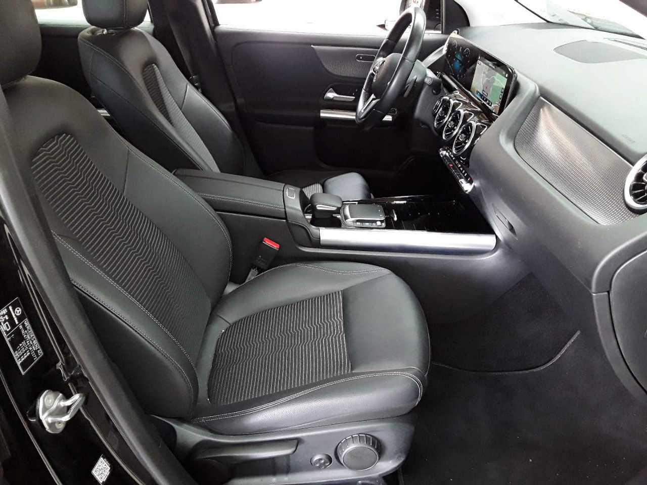 Mercedes-Benz GLA 250-Progressive BusiP PANO KAM StHz