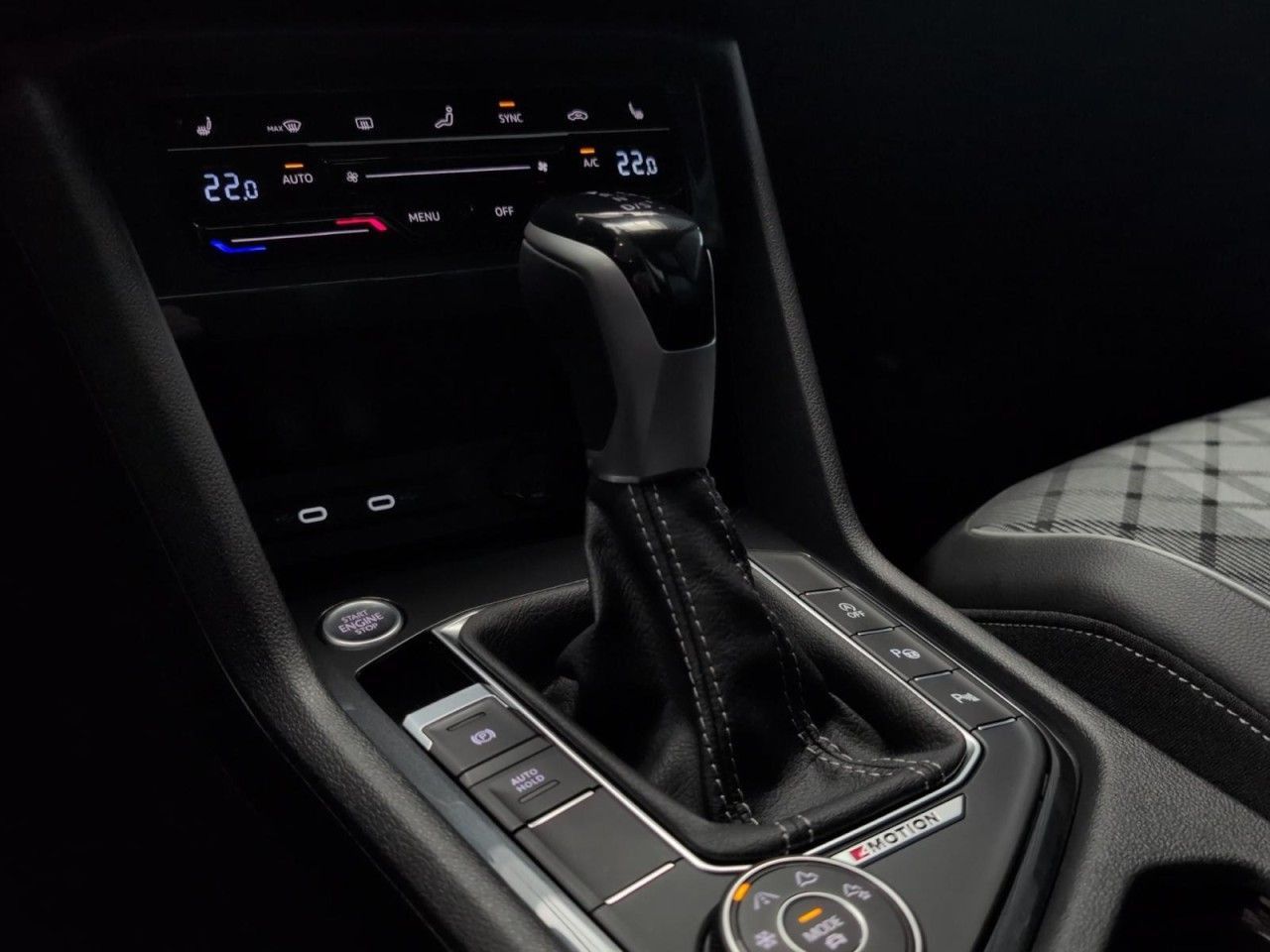 Tiguan R-Line 2.0 TSI DSG 4MOTION