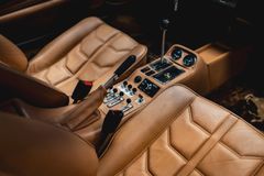 Fahrzeugabbildung Ferrari 308 GTBi QV  *DT. FZG / PERFEKTE HISTORIE*