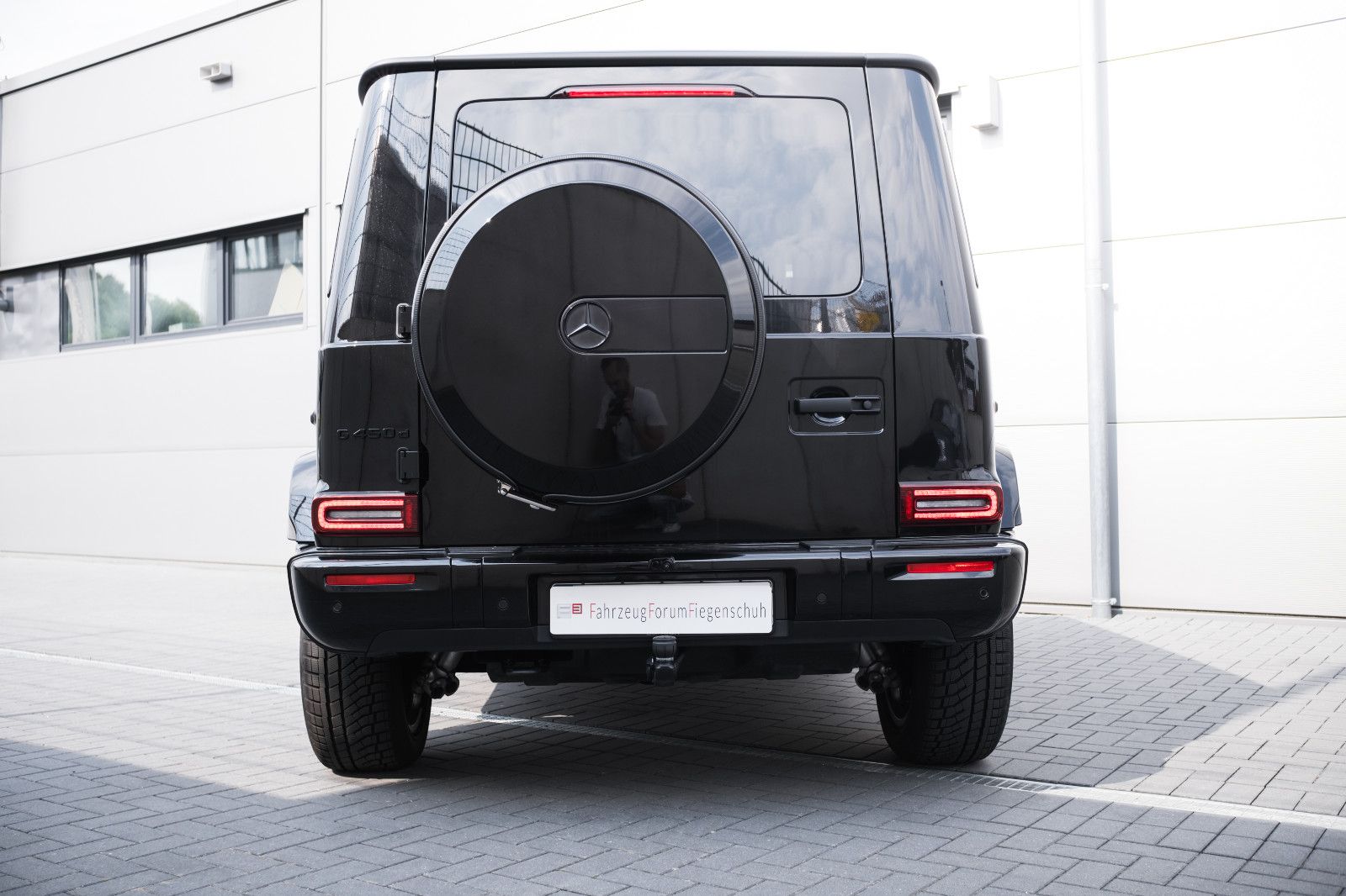 Fahrzeugabbildung Mercedes-Benz G 450d AMG Line-Kom.- Techn.-Night-Pak. SUPERIOR
