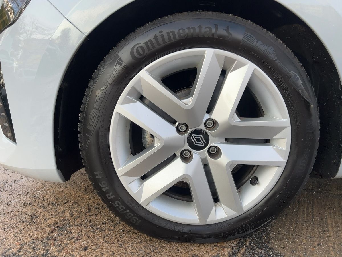 Renault Clio - Bild 18