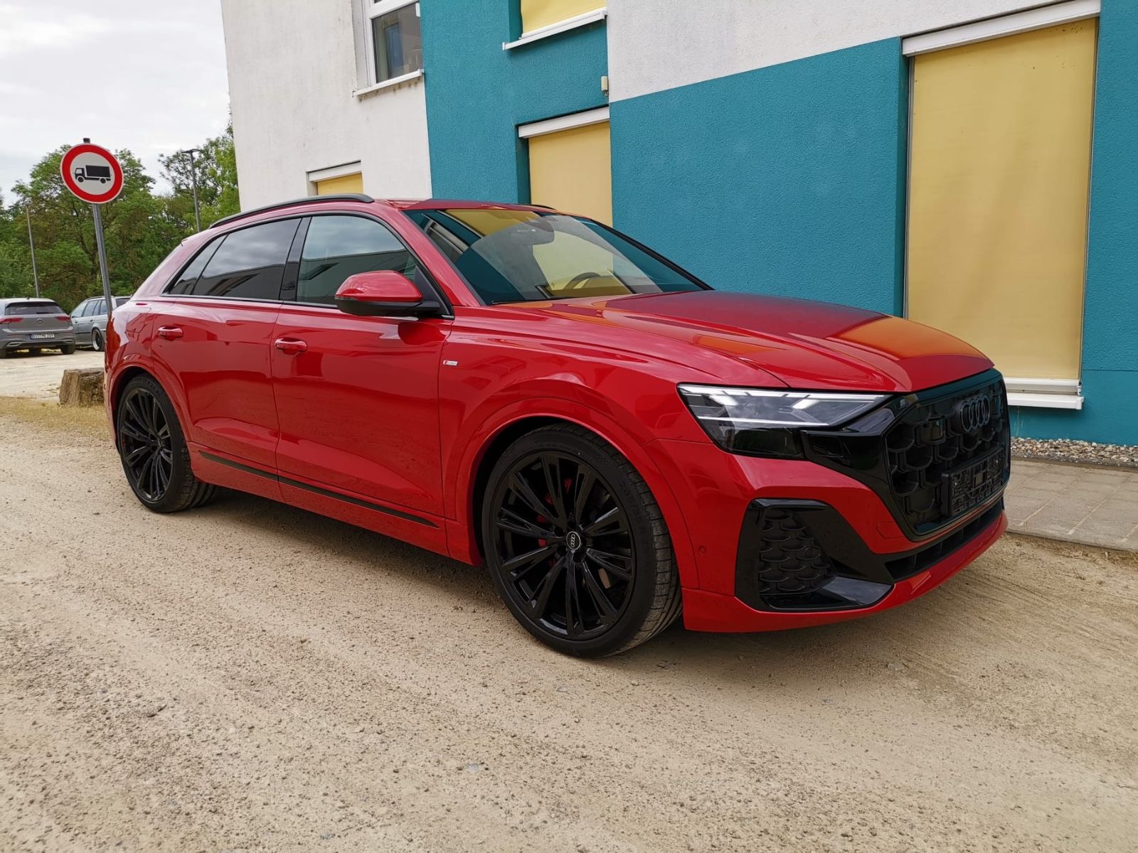 Audi Q8 50TDI*SOFTCLOSE*HEAD*LUFT*PAN*B&O*23"SLineNEW