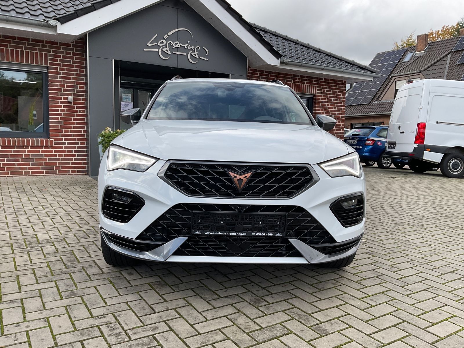 Fahrzeugabbildung CUPRA Ateca 2.0 TSI 4Drive DSG,AHK,Navi,ACC,LED