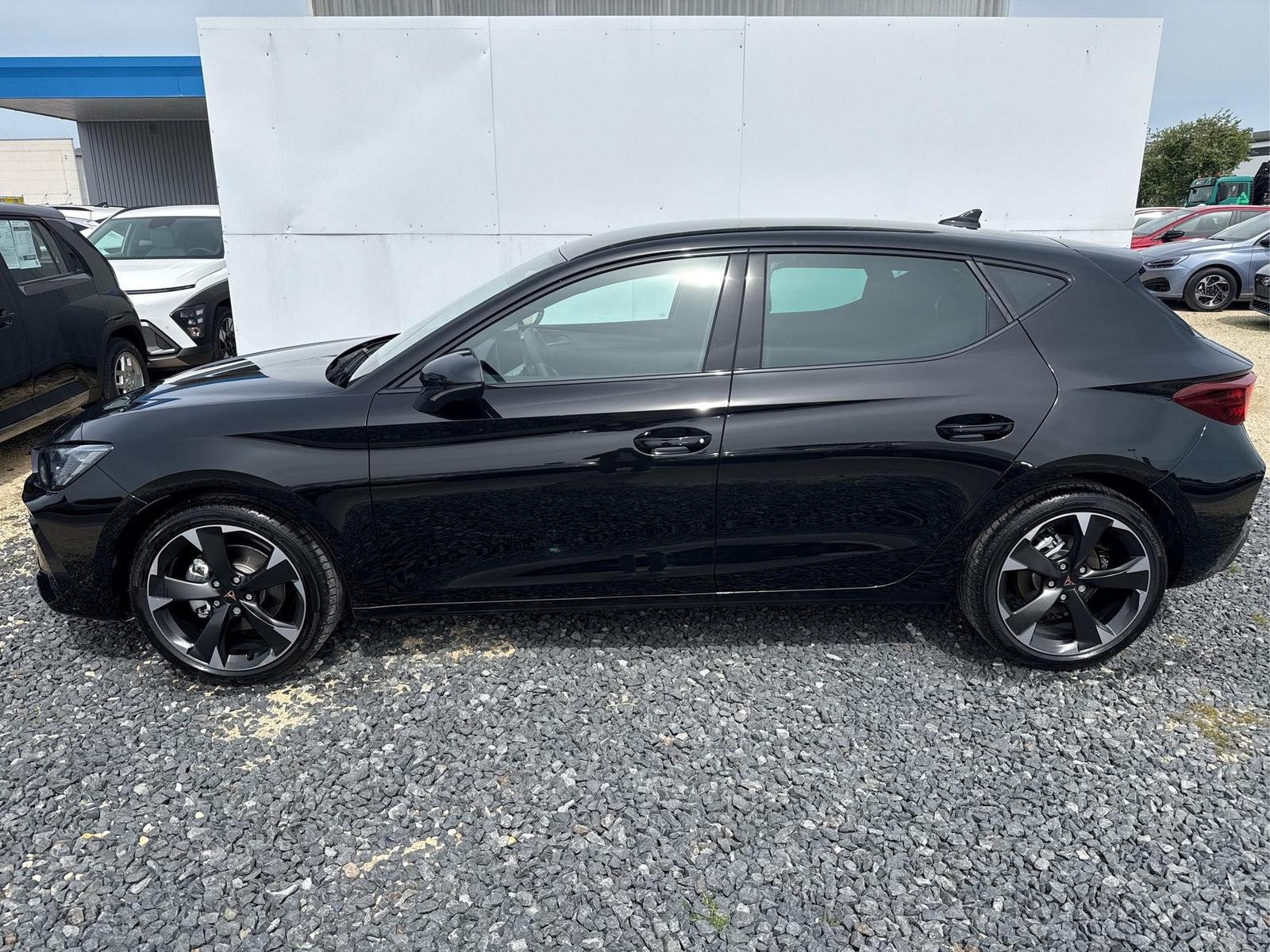 Cupra Leon 1.5 eTSI DSG ACC SHZ KEYLESS 1.5 eTSI DS...