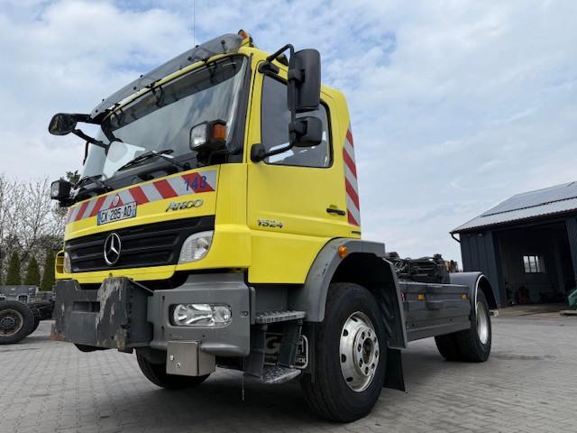Mercedes-Benz Atego 1524 4x4 hooklift