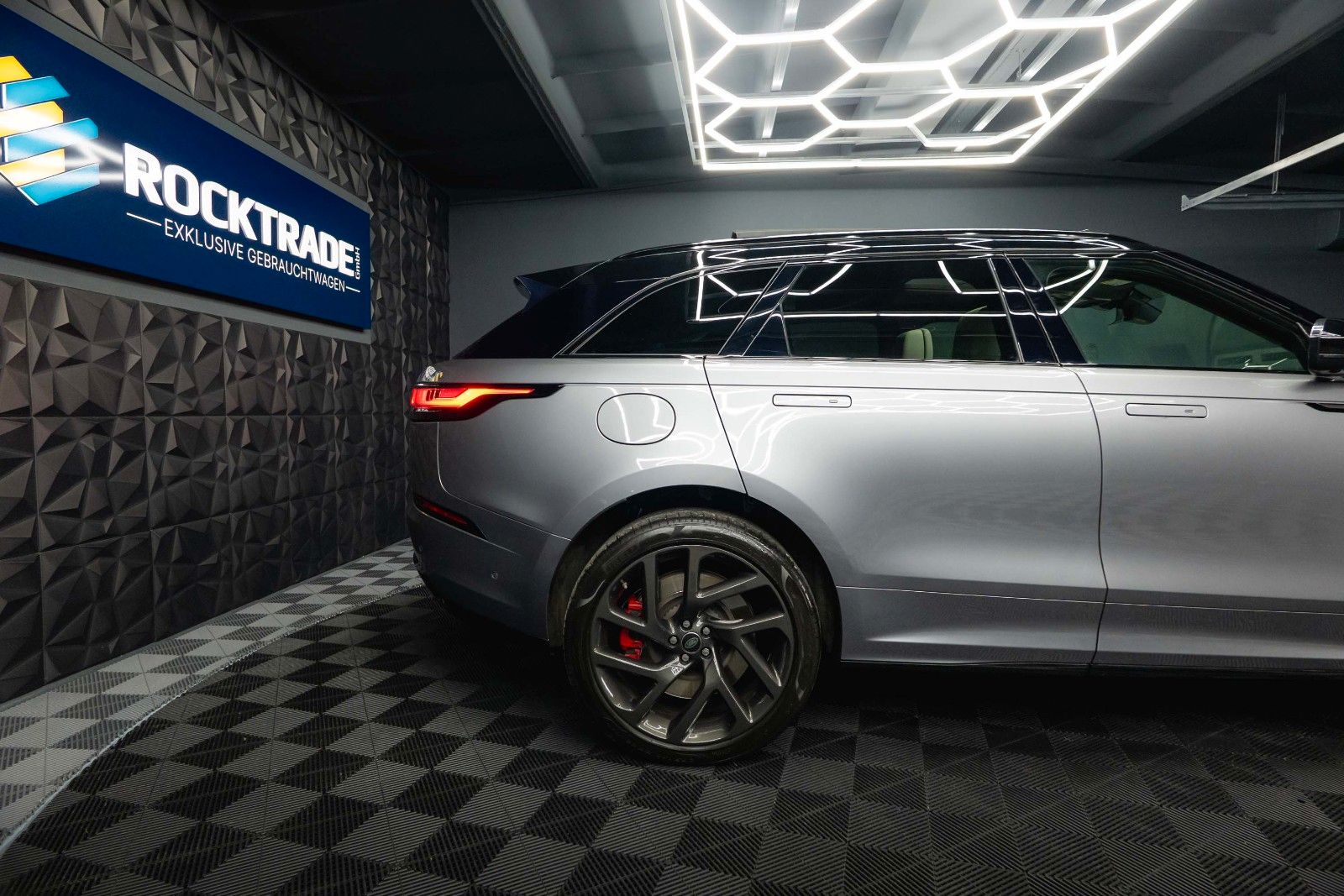 Fahrzeugabbildung Land Rover Velar SV Autobiography Dynamic Edition *ACC*19%*