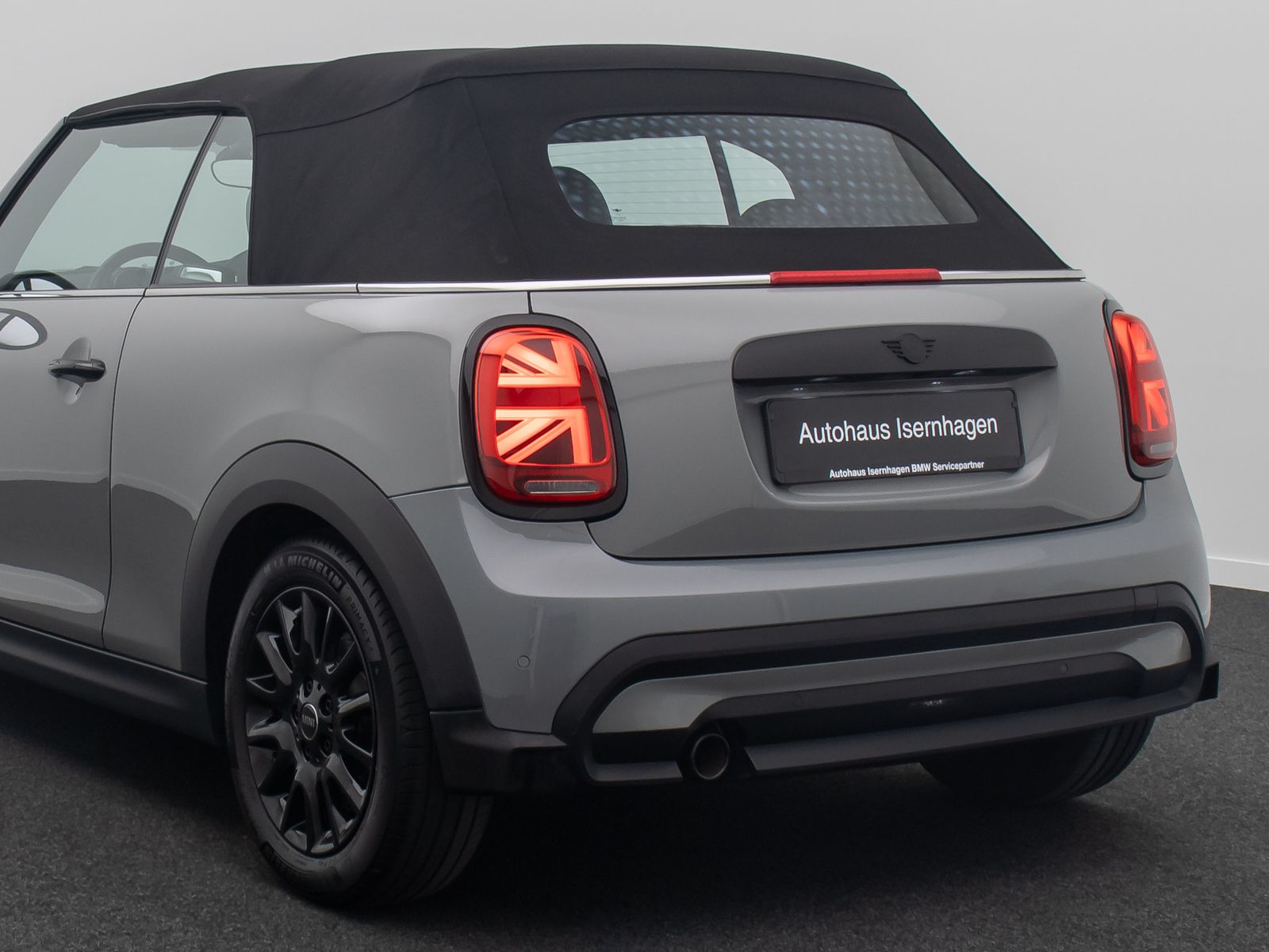Fahrzeugabbildung MINI One Cabrio Classic Trim Komfort DAB Leder Sport